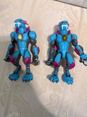 Lot of 2 Eldrador Creatures Ice Sabretooth Cat Action figure by Schleich
